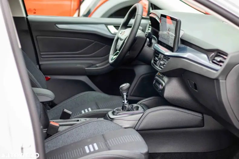 Ford Focus din 2024 cu 2 km - oferta FOR148266 - foto 12