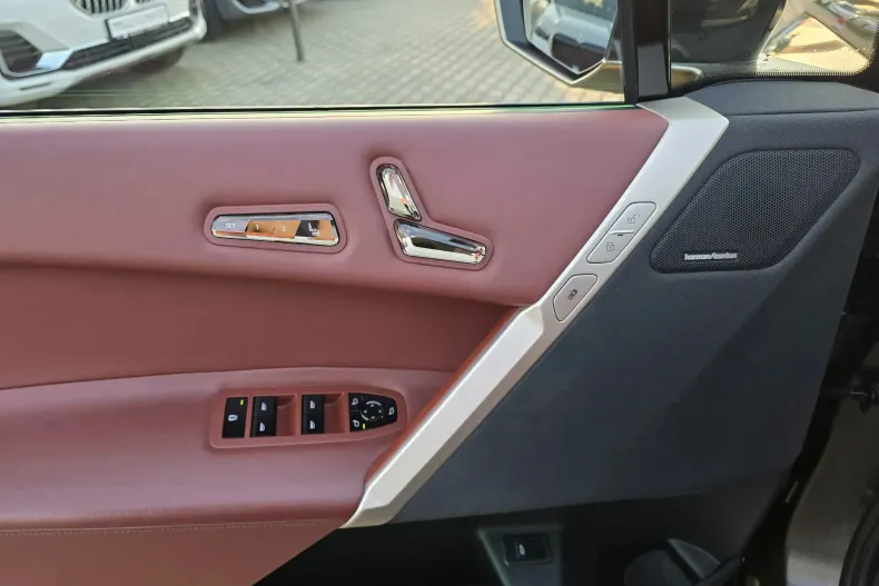 BMW iX din 2021 cu 57.503 km - oferta BMW148268 - foto 16