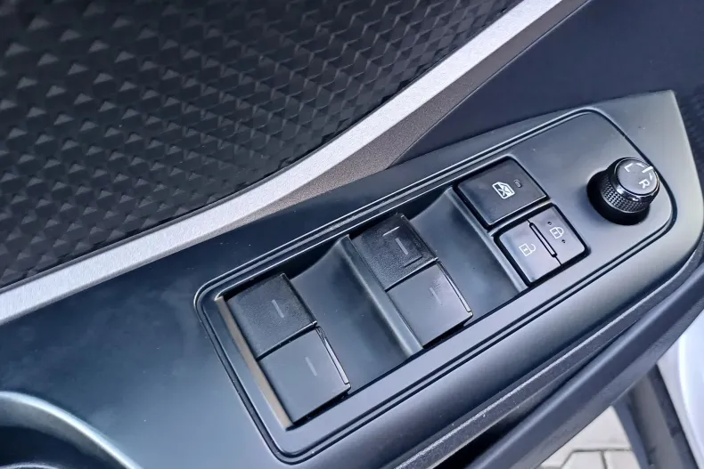 Toyota C-HR din 2020 cu 106.211 km - oferta TOY148270 - foto 16