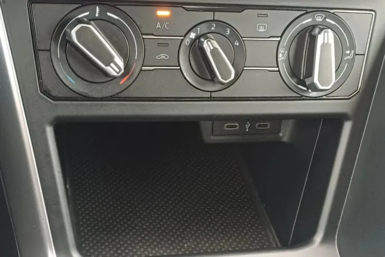 Volkswagen Polo din 2022 cu 93.210 km - oferta VOL148271 - foto 20