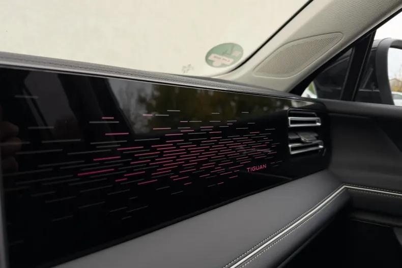 Volkswagen Tiguan din 2024 cu 20.321 km - oferta VOL148277 - foto 32