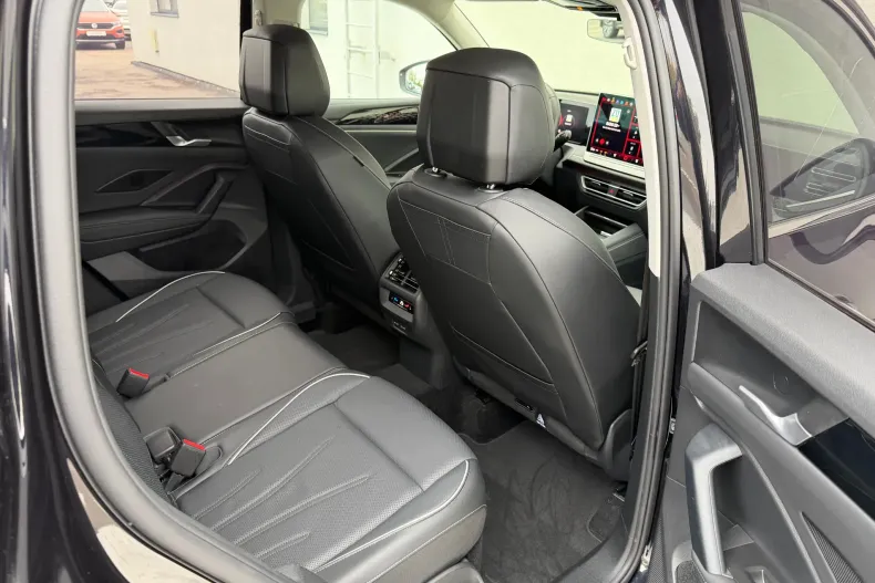 Volkswagen Tiguan din 2024 cu 20.321 km - oferta VOL148277 - foto 36