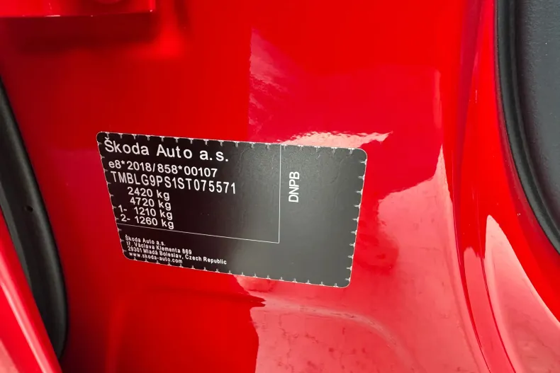 Skoda Kodiaq din 2025 cu 12.000 km - oferta SKO148279 - foto 9