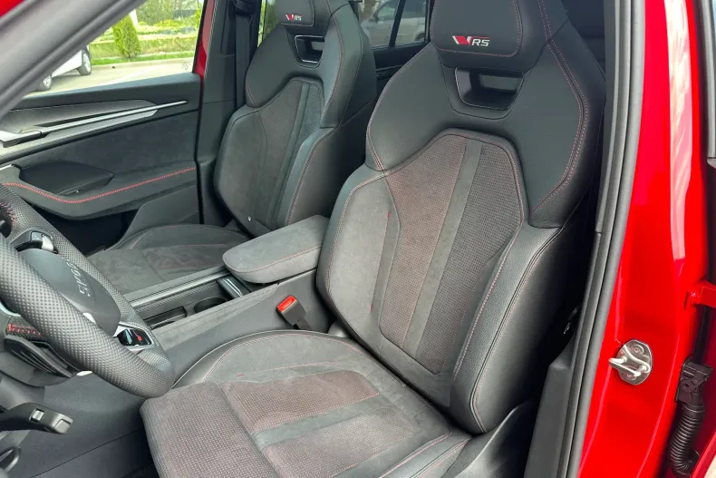 Skoda Kodiaq din 2025 cu 12.000 km - oferta SKO148279 - foto 13