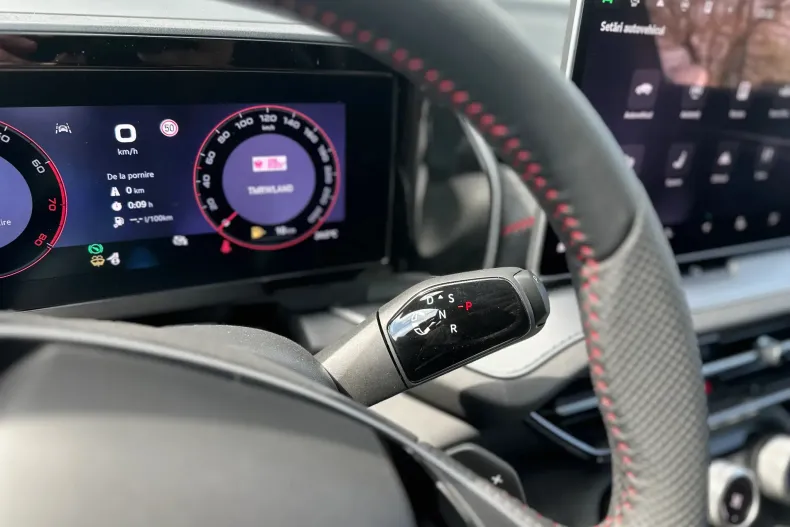 Skoda Kodiaq din 2025 cu 12.000 km - oferta SKO148279 - foto 17