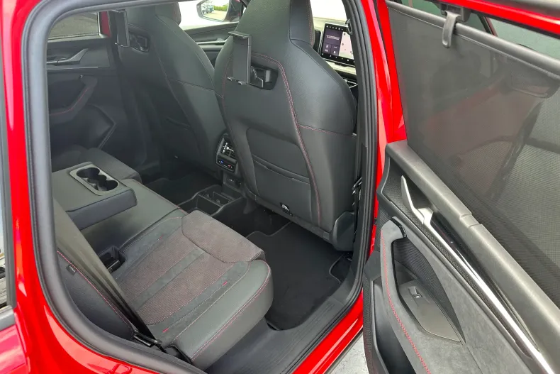 Skoda Kodiaq din 2025 cu 12.000 km - oferta SKO148279 - foto 34