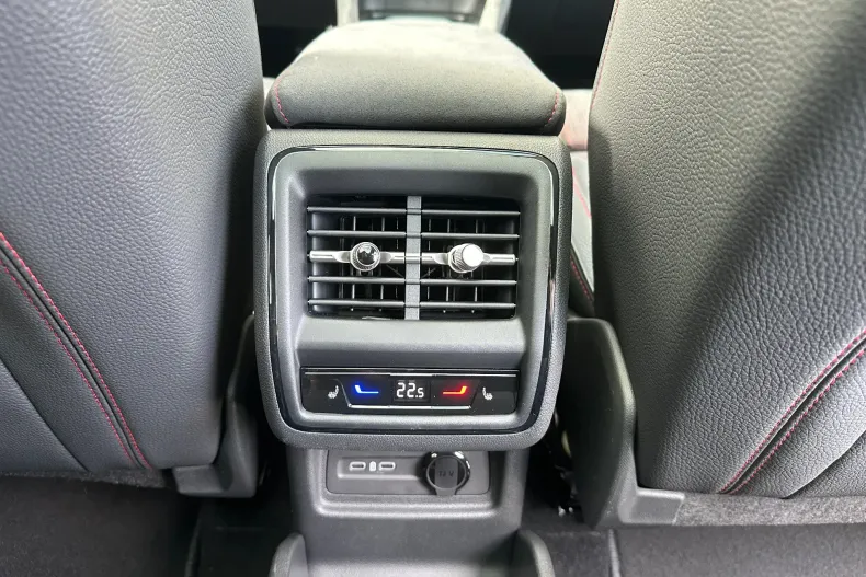 Skoda Kodiaq din 2025 cu 12.000 km - oferta SKO148279 - foto 35