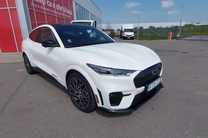 Ford Mustang Mach-E din 2022 cu 69.642 km - oferta FOR148284 - foto 2