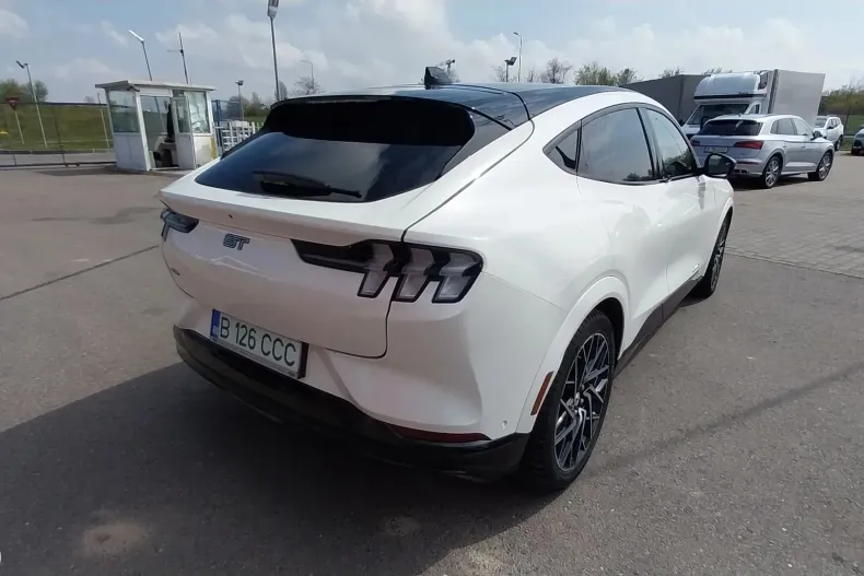 Ford Mustang Mach-E din 2022 cu 69.642 km - oferta FOR148284 - foto 4