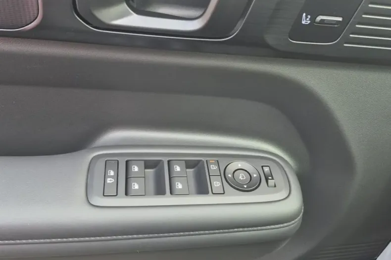 Hyundai SANTA FE din 2025 cu 1 km - oferta HYU148289 - foto 12