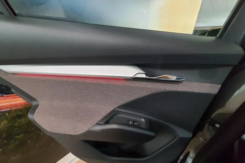 Skoda Enyaq din 2023 cu 9.000 km - oferta SKO148295 - foto 23