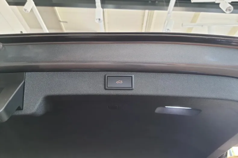 Skoda Enyaq din 2023 cu 9.000 km - oferta SKO148295 - foto 28