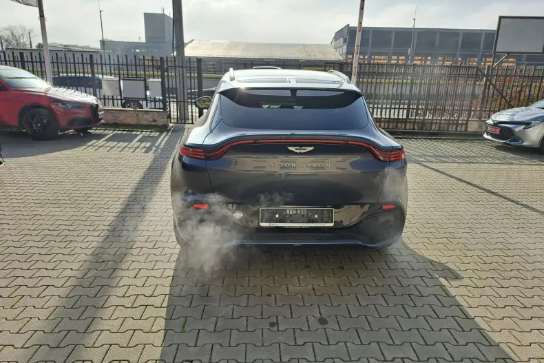 Aston Martin DBX din 2022 cu 18.500 km - oferta AST148305 - foto 8