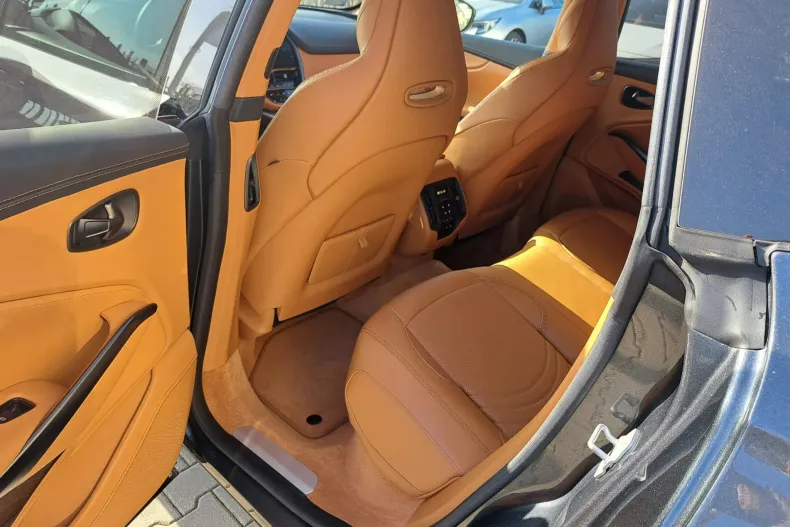 Aston Martin DBX din 2022 cu 18.500 km - oferta AST148305 - foto 12