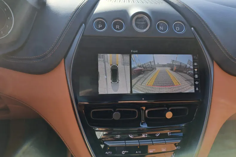 Aston Martin DBX din 2022 cu 18.500 km - oferta AST148305 - foto 23