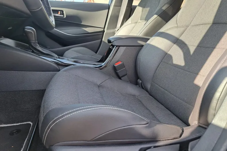 Toyota Corolla din 2024 cu 13.000 km - oferta TOY148306 - foto 16