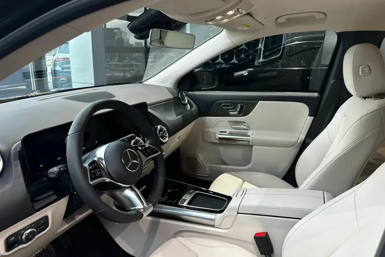 Mercedes-Benz GLA din 2025 cu 6 km - oferta MER148308 - foto 5