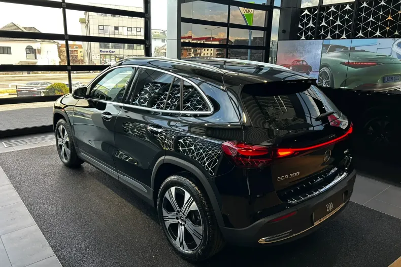 Mercedes-Benz EQA din 2025 cu 3.000 km - oferta MER148317 - foto 4