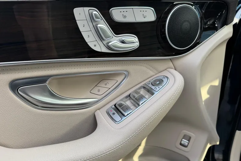 Mercedes-Benz GLC din 2021 cu 48.400 km - oferta MER148324 - foto 11