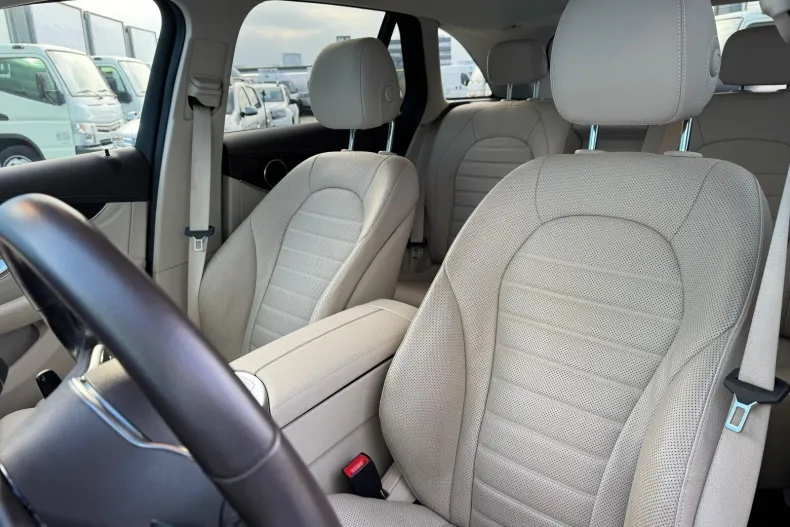 Mercedes-Benz GLC din 2021 cu 48.400 km - oferta MER148324 - foto 32