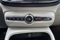 Volvo XC40 din 2021 cu 92.800 km - oferta VOL148325 - foto 16