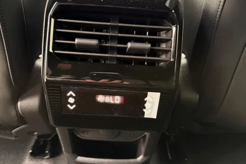 Peugeot 5008 din 2025 cu 5 km - oferta PEU148336 - foto 14