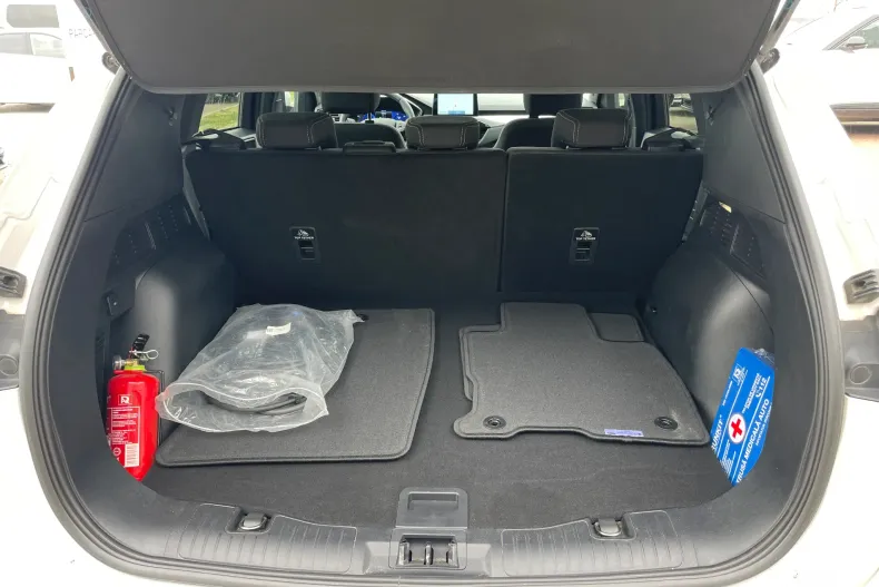 Ford Kuga din 2022 cu 16.525 km - oferta FOR148340 - foto 18