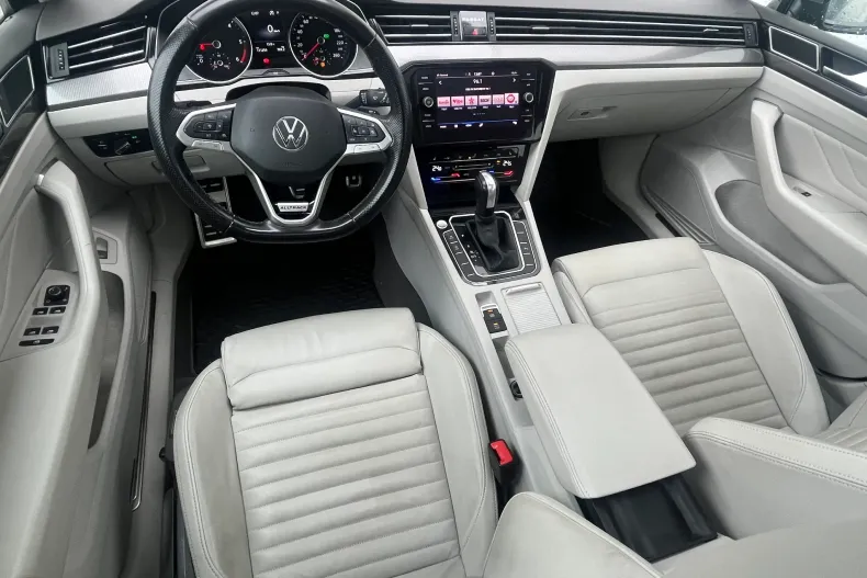 Volkswagen Passat Alltrack din 2020 cu 112.597 km - oferta VOL148342 - foto 8