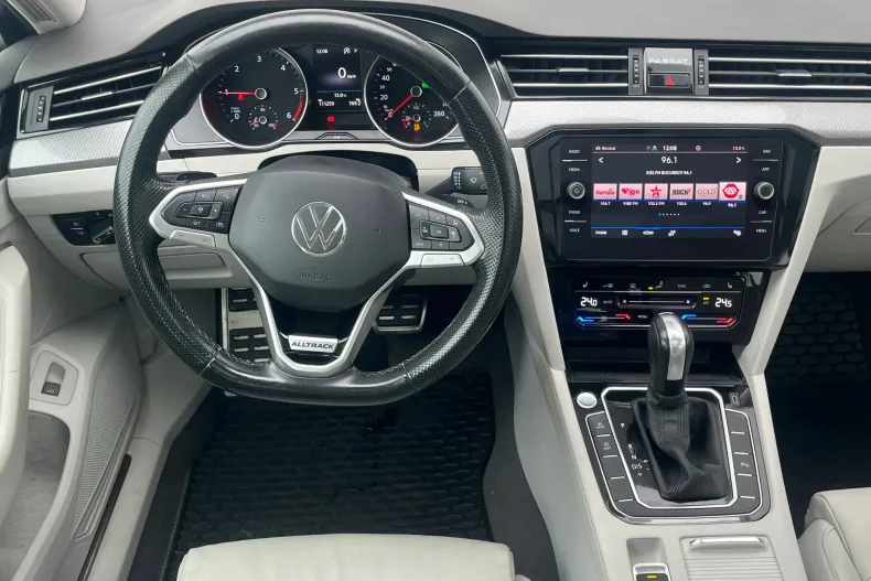Volkswagen Passat Alltrack din 2020 cu 112.597 km - oferta VOL148342 - foto 9