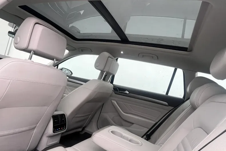 Volkswagen Passat Alltrack din 2020 cu 112.597 km - oferta VOL148342 - foto 25