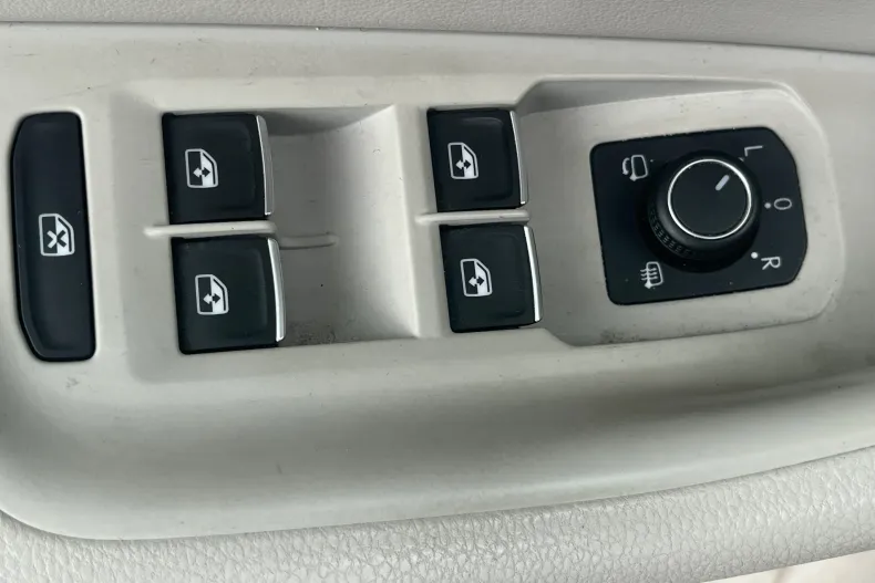 Volkswagen Passat Alltrack din 2020 cu 112.597 km - oferta VOL148342 - foto 26