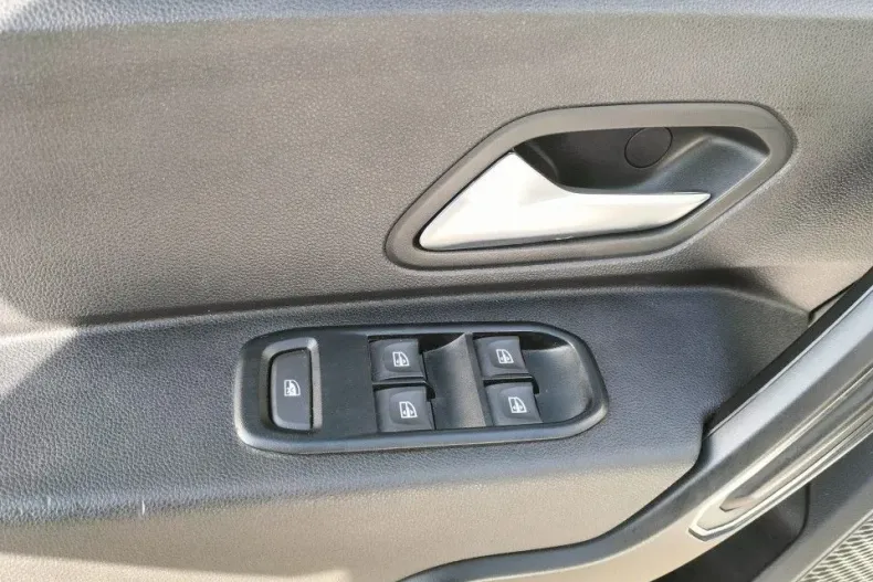 Dacia Duster din 2021 cu 93.580 km - oferta DAC148352 - foto 14