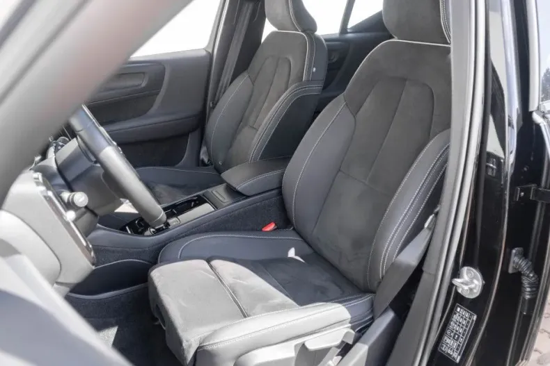 Volvo XC40 din 2023 cu 41.723 km - oferta VOL148355 - foto 25