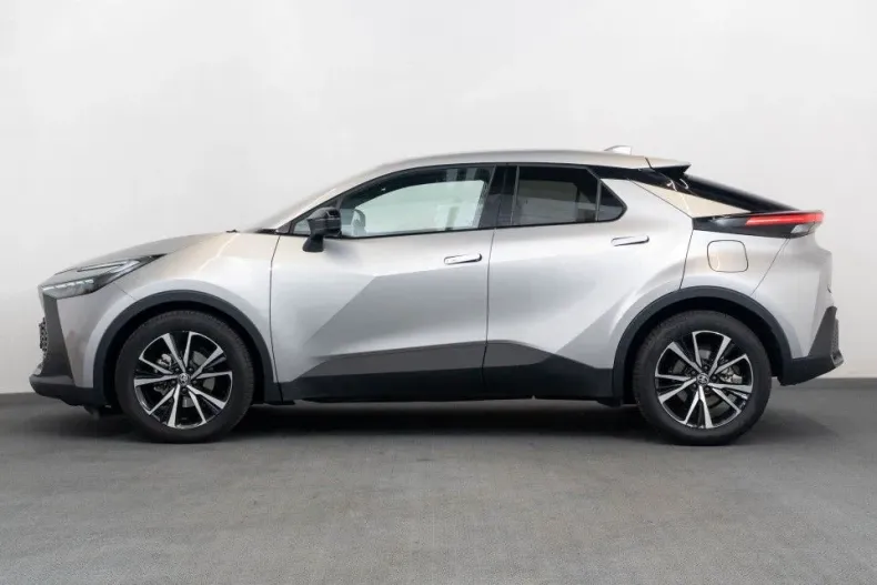 Toyota C-HR din 2023 cu 10.500 km - oferta TOY148356 - foto 2