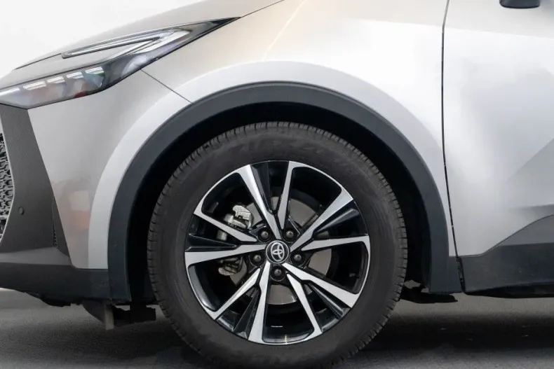 Toyota C-HR din 2023 cu 10.500 km - oferta TOY148356 - foto 10