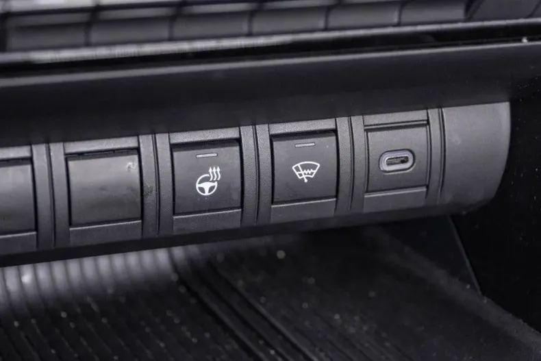 Toyota C-HR din 2023 cu 10.500 km - oferta TOY148356 - foto 19