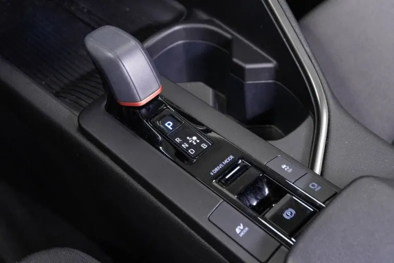 Toyota C-HR din 2023 cu 10.500 km - oferta TOY148356 - foto 20