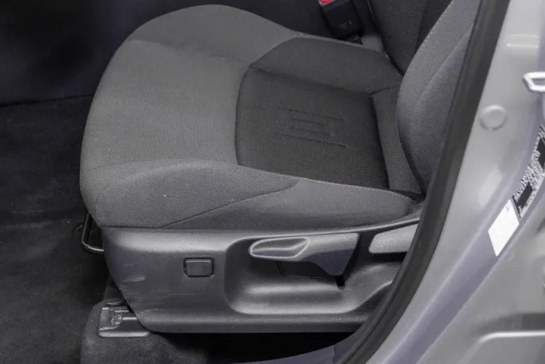 Toyota C-HR din 2023 cu 10.500 km - oferta TOY148356 - foto 23