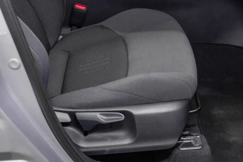 Toyota C-HR din 2023 cu 10.500 km - oferta TOY148356 - foto 24