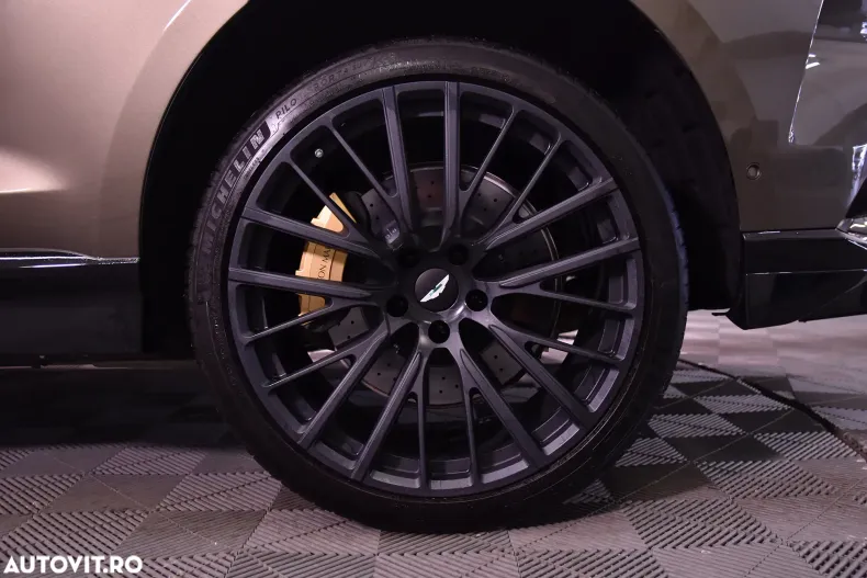 Aston Martin DBX din 2023 cu 40.371 km - oferta AST148361 - foto 13