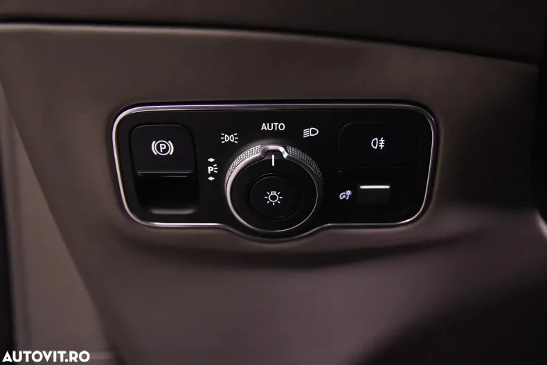 Aston Martin DBX din 2023 cu 40.371 km - oferta AST148361 - foto 15