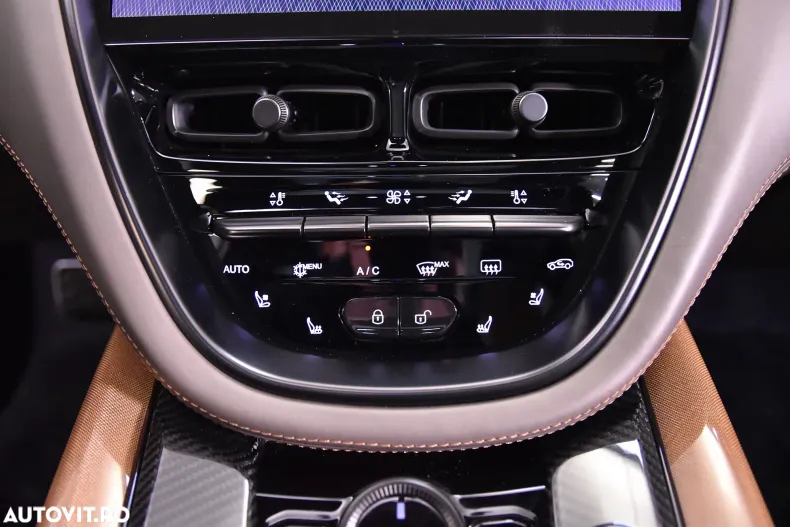 Aston Martin DBX din 2023 cu 40.371 km - oferta AST148361 - foto 19