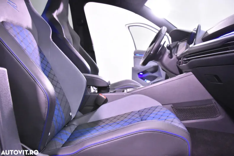 Volkswagen Golf din 2021 cu 56.609 km - oferta VOL148363 - foto 11