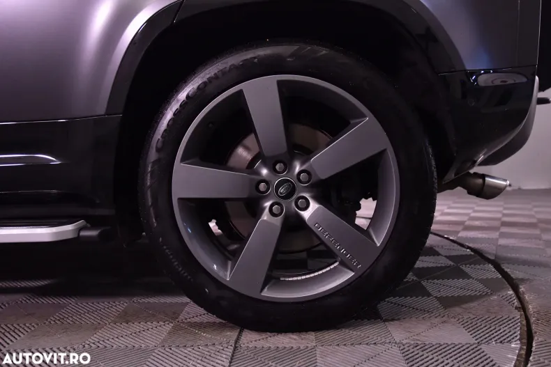 Land Rover Defender din 2024 cu 32.256 km - oferta LAN148364 - foto 13