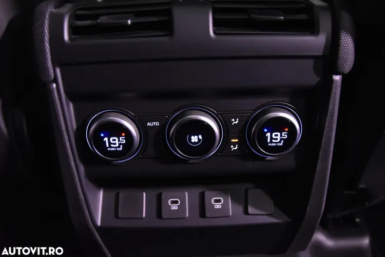 Land Rover Defender din 2024 cu 32.256 km - oferta LAN148364 - foto 20