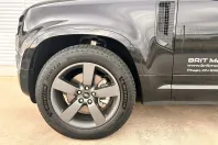 Land Rover Defender din 2024 cu 10.500 km - oferta LAN148367 - foto 3