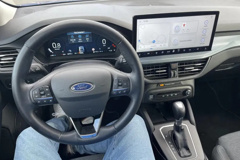 Ford Focus din 2024 cu 4.252 km - oferta FOR148373 - foto 12