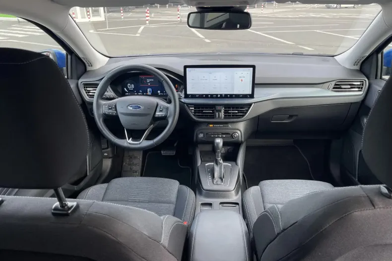 Ford Focus din 2024 cu 4.252 km - oferta FOR148373 - foto 21