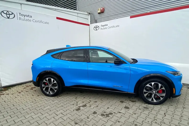 Ford Mustang Mach-E din 2022 cu 20.700 km - oferta FOR148376 - foto 3