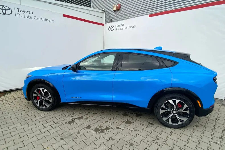 Ford Mustang Mach-E din 2022 cu 20.700 km - oferta FOR148376 - foto 4